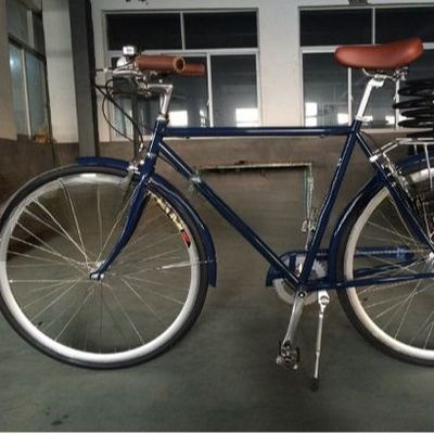 NO Training Wheels Style Retro Bicycle Made in for Mans City Bicycle on City Road