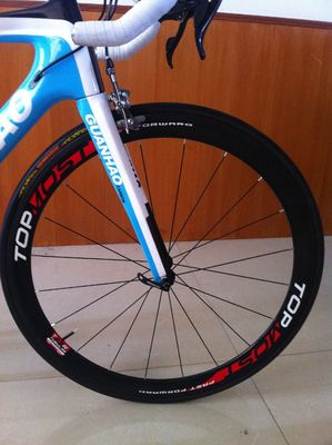 Carbon Fibre 700C Frame Shimano SORA-5700 18Speed Group 6KG Racing Road Speed Bicycle