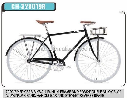 Effortlessly Cruise Through the City on this 3-Speed Men's City Bike with Basket