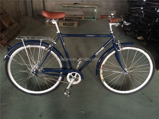 Effortlessly Cruise Through the City on this 3-Speed Men's City Bike with Basket