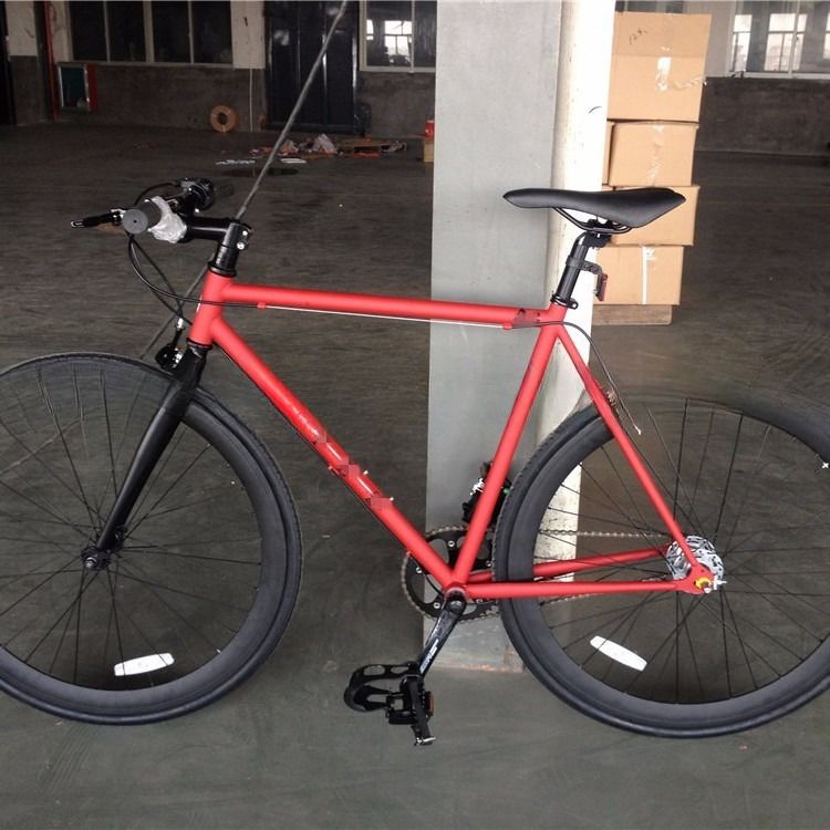 Alloy Pedal 700C Fixie Single Speed Road Bike with Beautiful Color and Nice Model