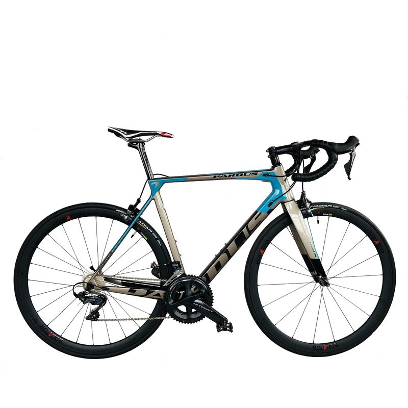 Carbon Fibre Rim Material 22-Speed Shimano ULTEGRA R8000 Aluminum Alloy Stem Race Bike